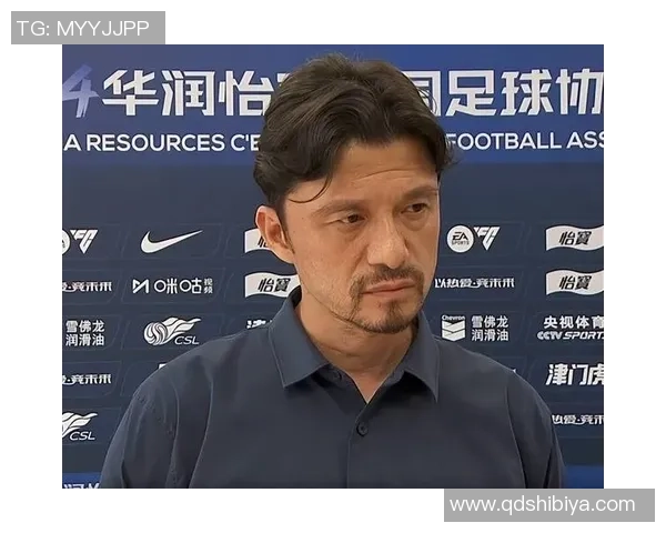 上海足球明星谢晖的传奇人生与职业生涯回顾